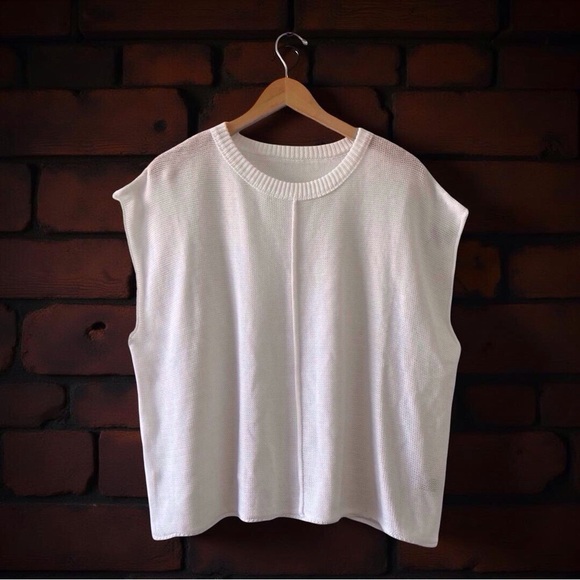 SHEIN Sweaters - LAST CHANCE! White Knit Sweater Vest Sleeveless